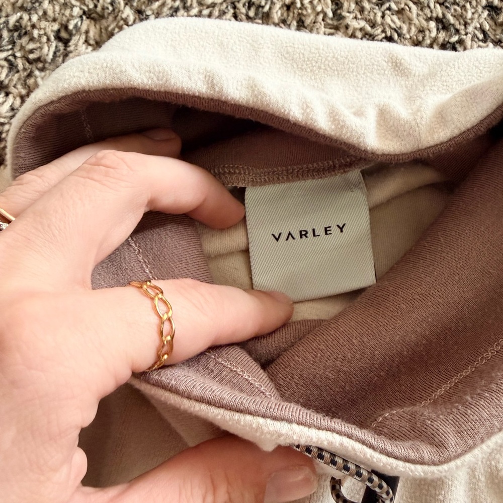 Varley Pullover - Picture 2 of 5
